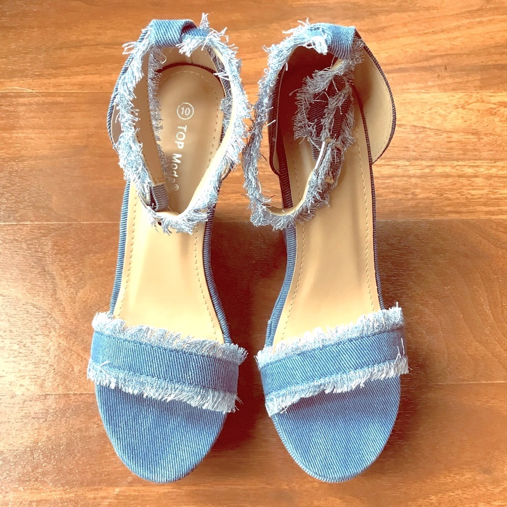 NEW 🔥Distress Denim shoes.